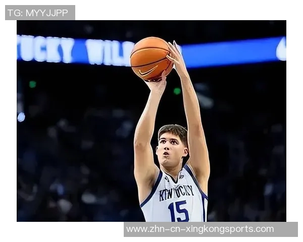 乌度卡称赞谢泼德为球队注入活力在进攻停滞时稳住局势表现出色