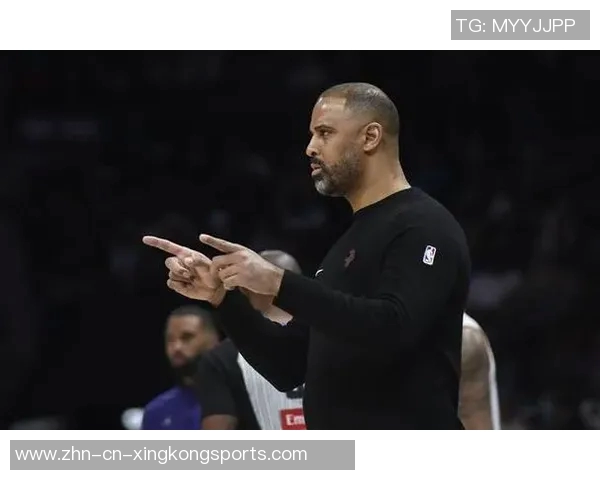 乌度卡称赞小贾表现出色关键时刻命中三分助力球队逆转胜利