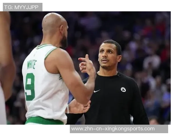 文班表现惊艳砍下21分6板3帽马祖拉称其为防守端的特别天才