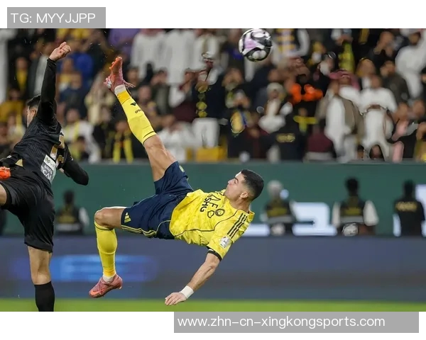 C罗荣获沙特超最佳进球奖杯倒钩进球当选周最佳引热议 C罗荣获沙特超最佳进球奖杯倒钩进球当选周最佳引热议